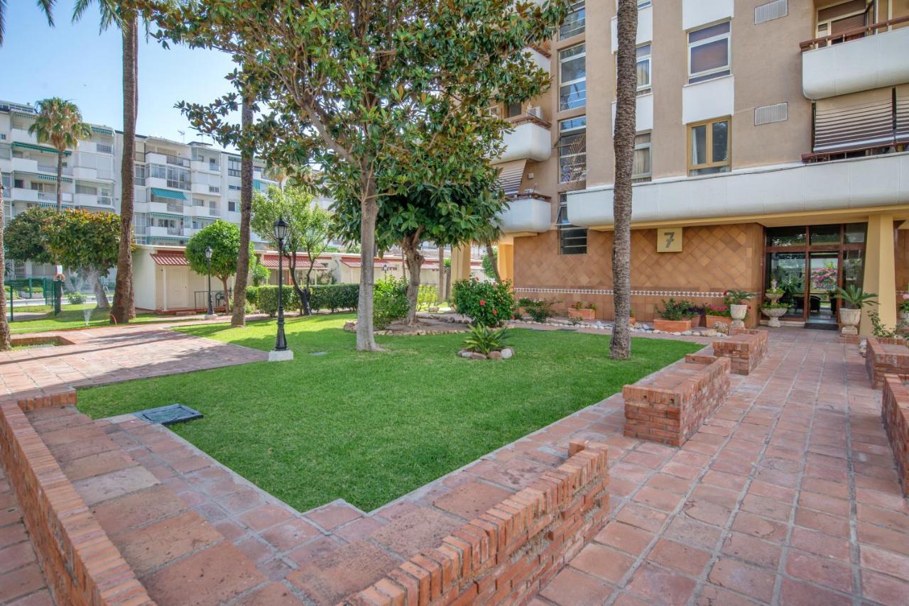 Arpa De Treboles - Carihuela Views! Apartment Torremolinos Exterior photo