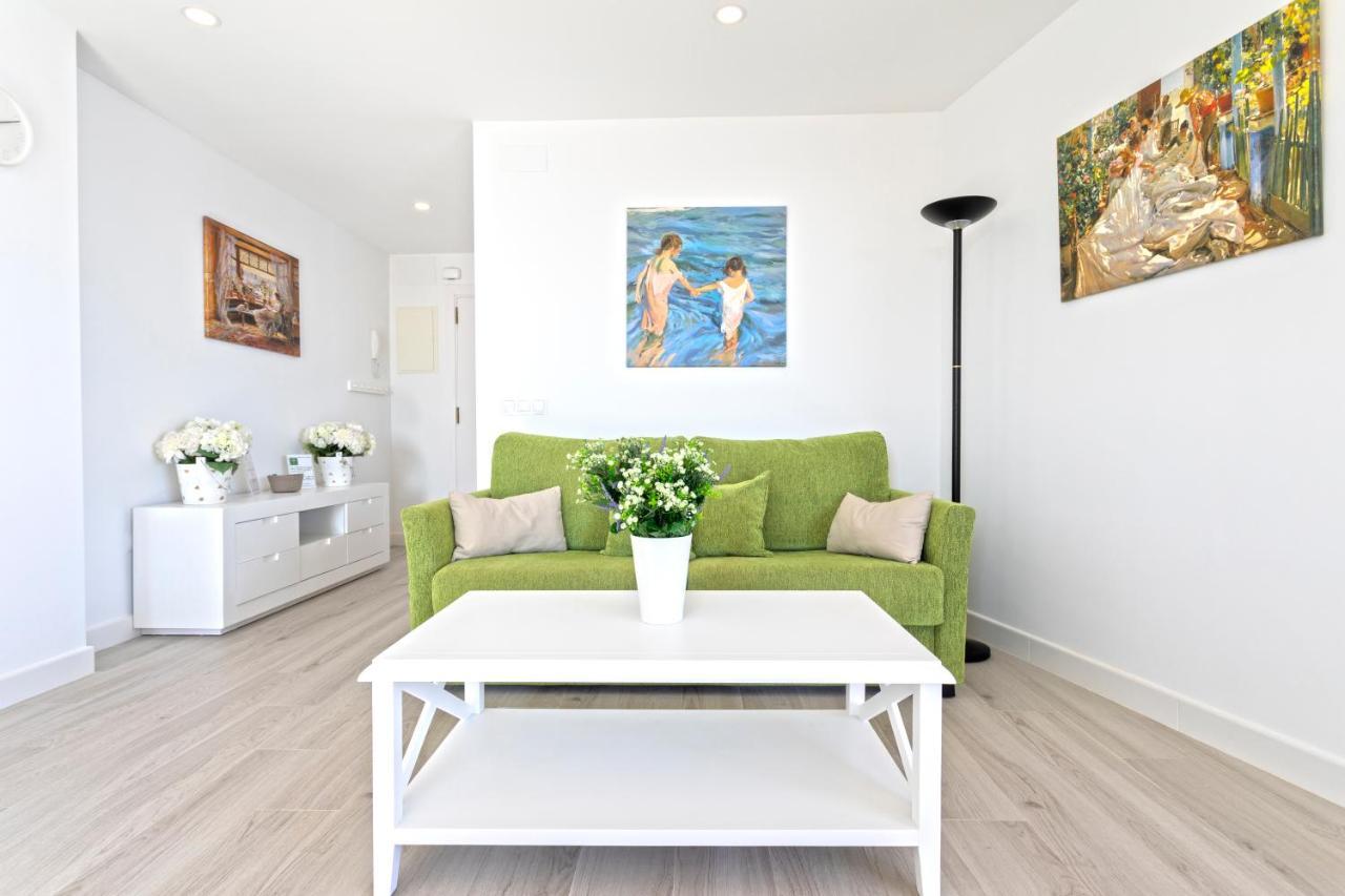 Arpa De Treboles - Carihuela Views! Apartment Torremolinos Exterior photo