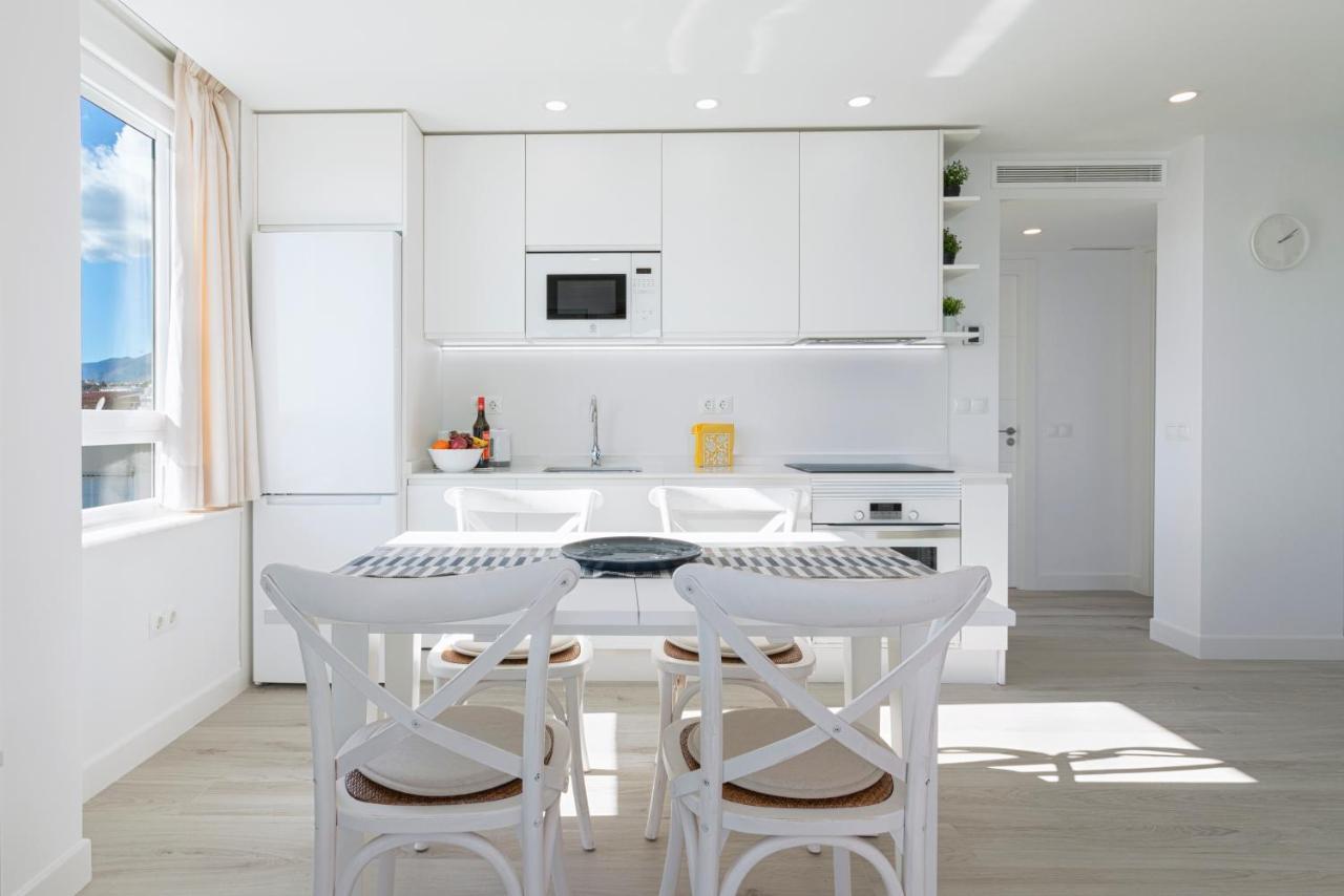 Arpa De Treboles - Carihuela Views! Apartment Torremolinos Exterior photo